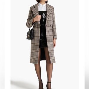 🍁🍂🍁maje Double-breasted coat in wool tweed fabric with a houndstooth check.